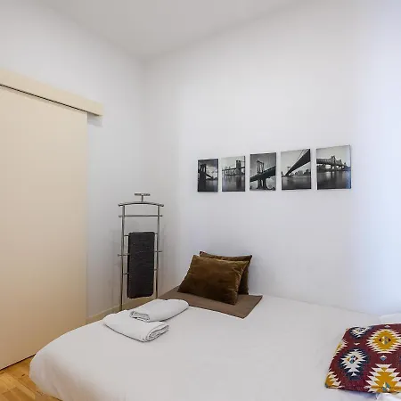 Apartment Castelo 12 - Apartments & Suites *