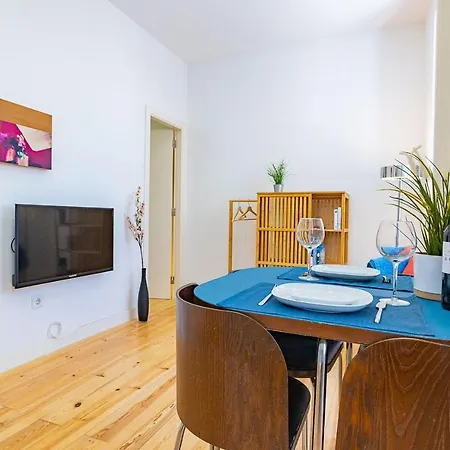 Castelo 12 - Apartments & Suites Lisbon