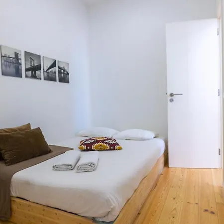 Castelo 12 - Apartments & Suites
